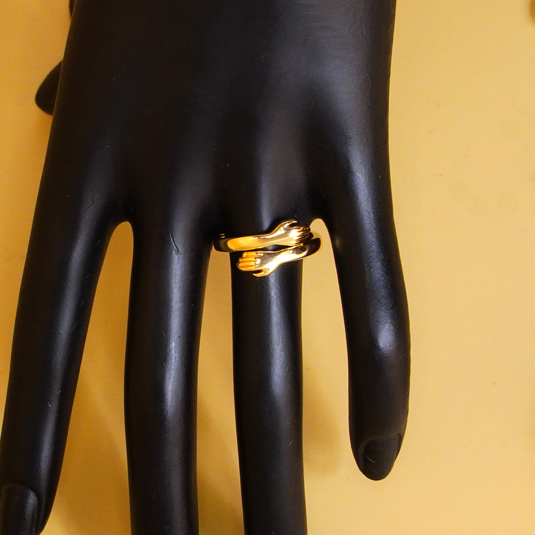 HUG RING - GOLD